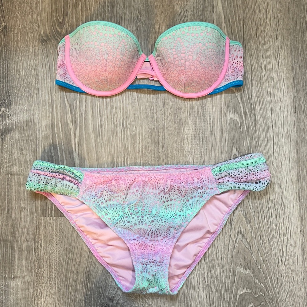 Victoria’s Secret Bandeau bikini SET